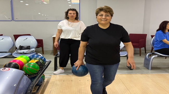 ANNELER İÇİN BOVLİNG ETKİNLİĞİ!